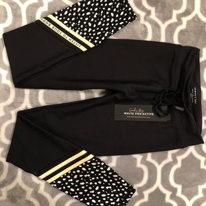 Sarah’s Day Blackout Leggings